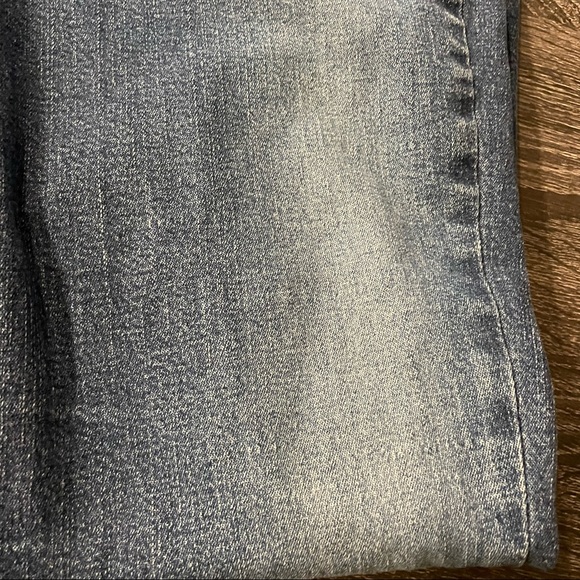 Levi’s 518 superlow stretch boot cut jeans - Picture 10 of 16